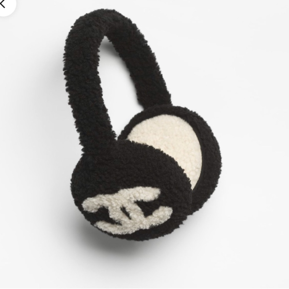 CHANEL Black and Cream‎ Over-Ear Headphones
